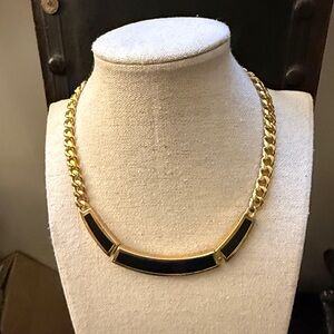 Monet Signed Vintage Gold Tone Chocker Necklace with Black Enamel. Circa 70’s.